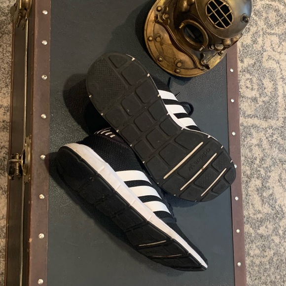 Adidas Originals Men's Swift Run X Shoes. Mens Sz 10.5 - Picture 4 of 5